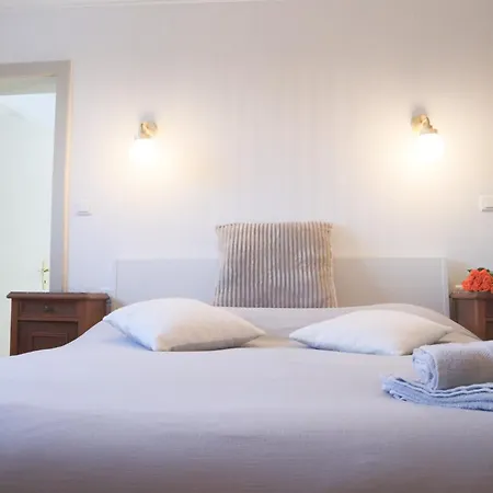 Le Tropical, Chic & Design