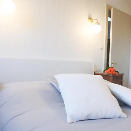 Logis Domaine De La Boheme Chez Delphine Wespiser Апартаменты *